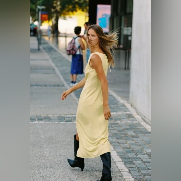 Zara Light Yellow Midi Dress - Picture 2 of 7